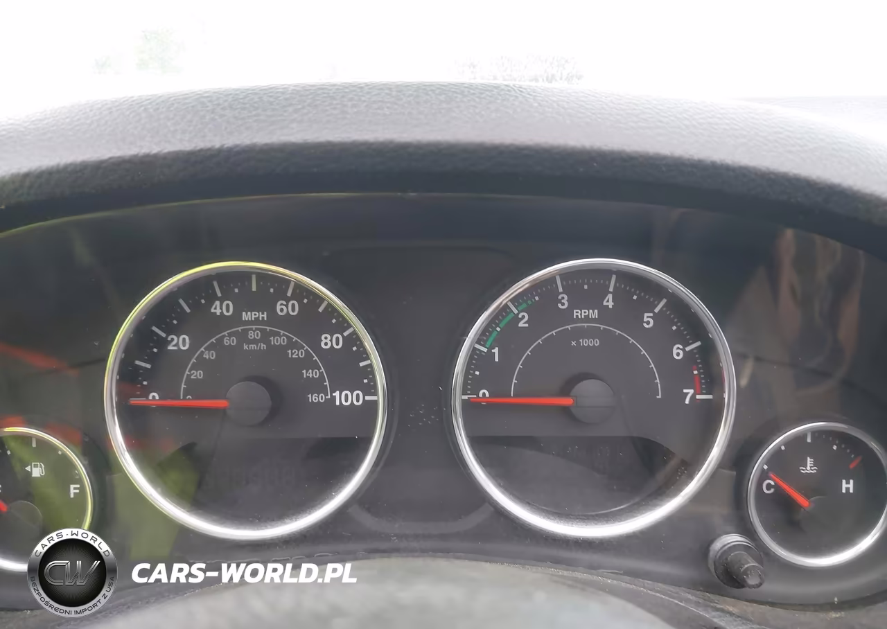 2013 Jeep Wrangler Unlimited Sahara VIN:1C4BJWEG6DL508962 - 7