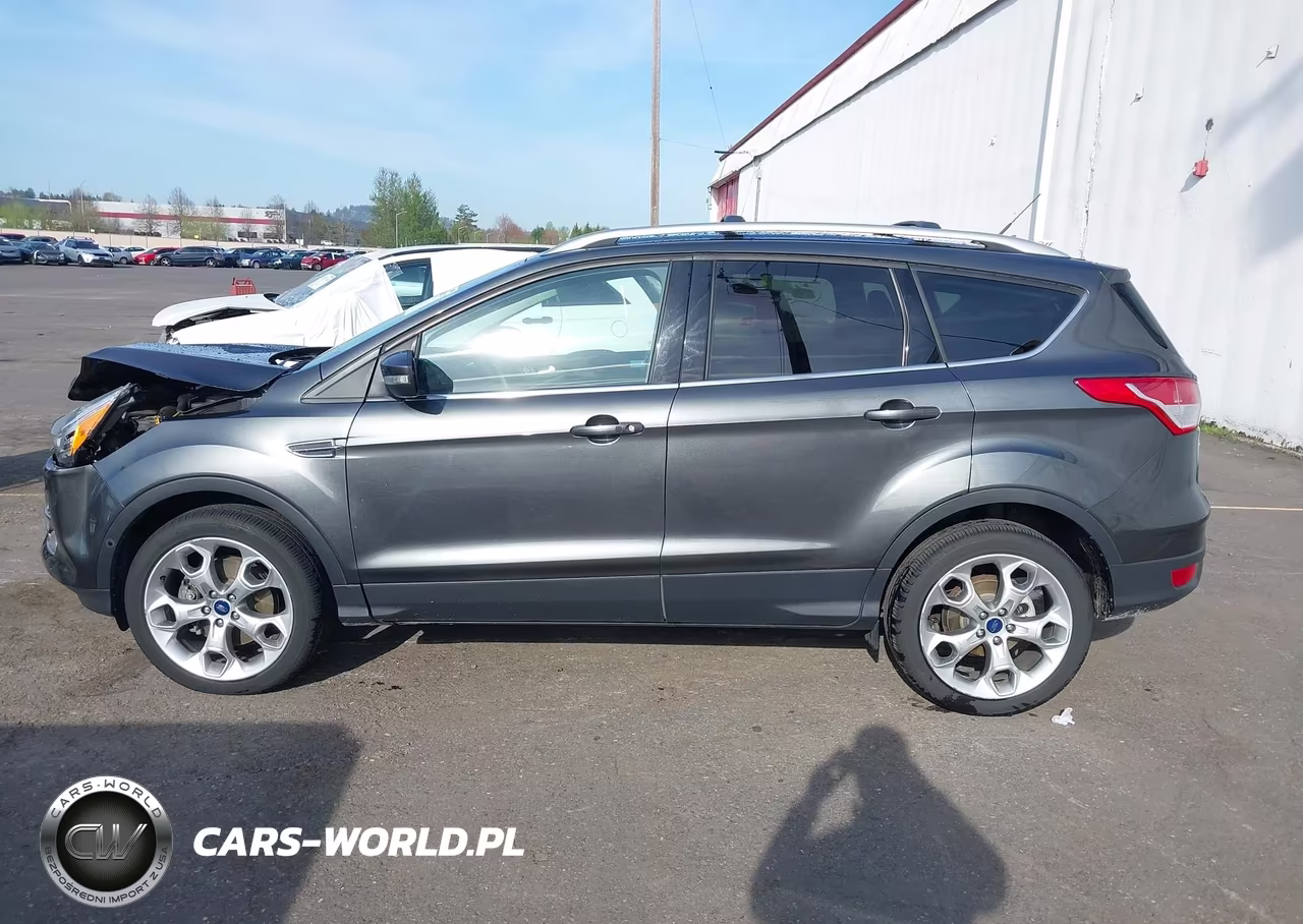 2016 Ford Escape Titanium VIN:1FMCU9J91GUC44757 - 14
