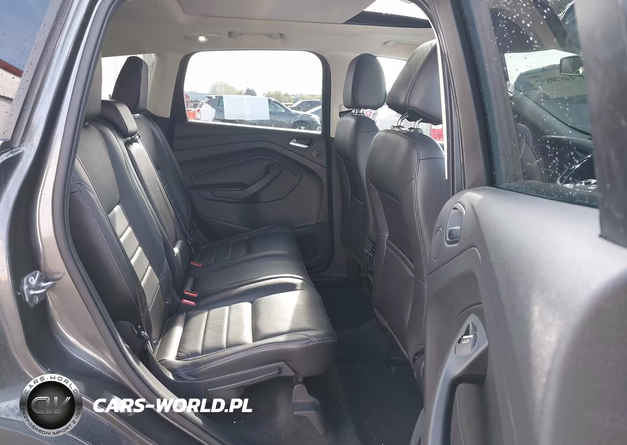 2016 Ford Escape Titanium VIN:1FMCU9J91GUC44757 - 8