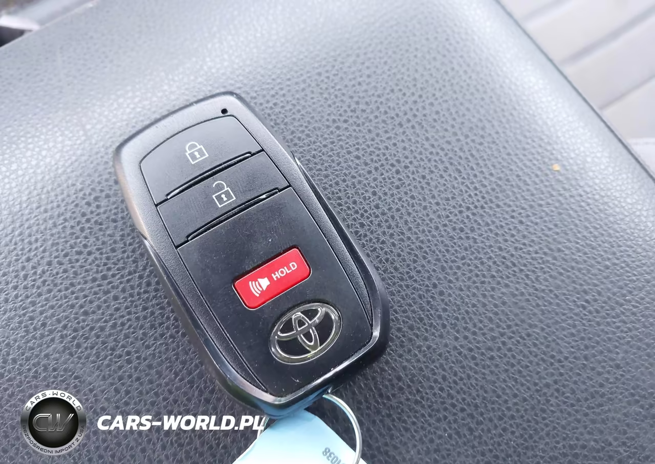 2025 Toyota Tacoma Trd Sport VIN:3TMLB5JN6SM100683 - 11
