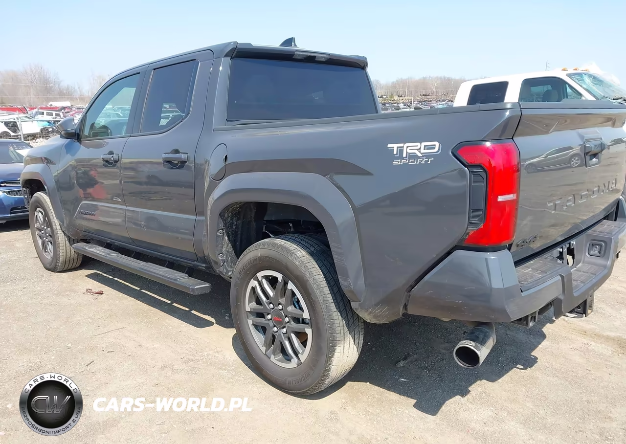 2025 Toyota Tacoma Trd Sport VIN:3TMLB5JN6SM100683 - 3