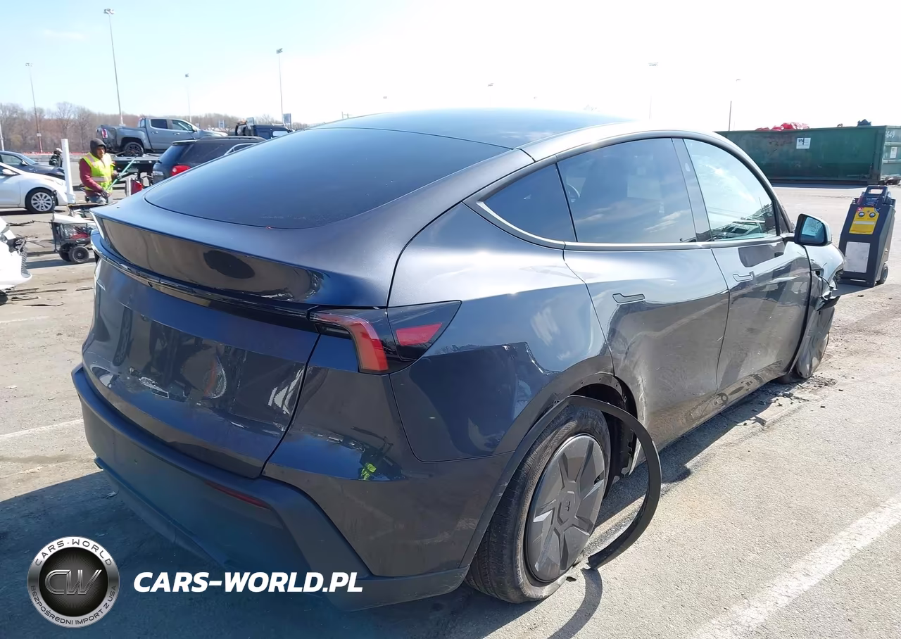 2026 Tesla Model Y Premium Rear-Wheel Drive-Standard Rear-Wheel Drive VIN:7SAYGDED6TA590597 - 4