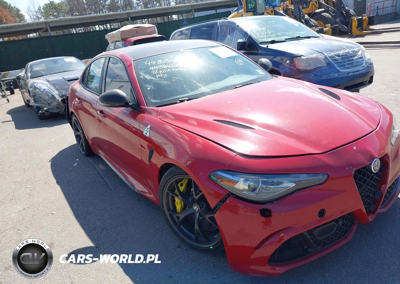 2022 Alfa Romeo Giulia Quadrifoglio Rwd