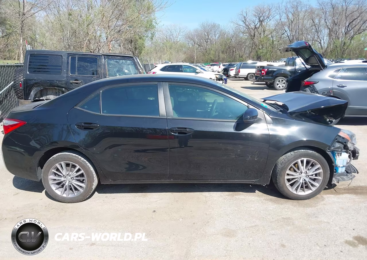 2015 Toyota Corolla Le Plus VIN:5YFBURHE6FP179953 - 14