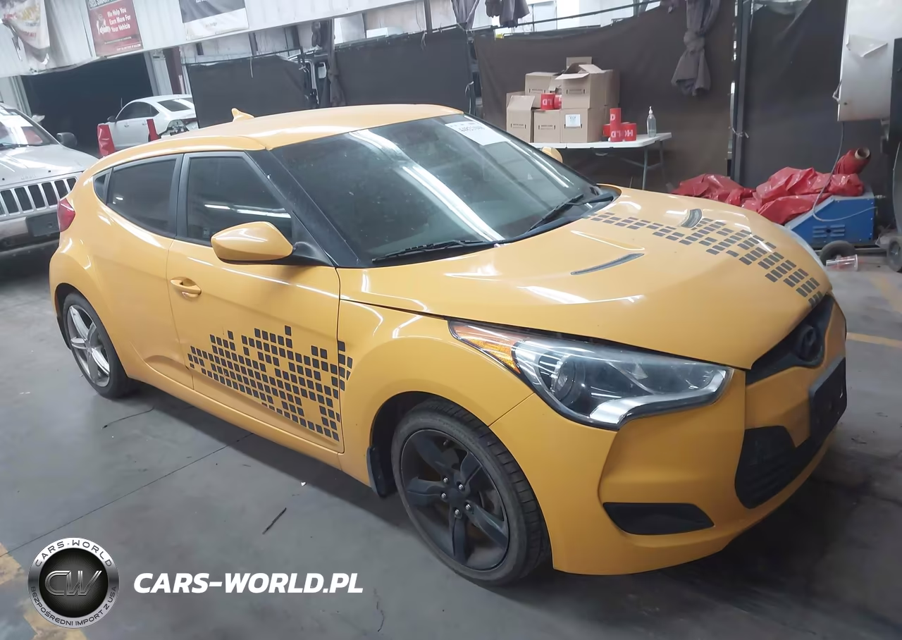2013 Hyundai Veloster Base W-Black