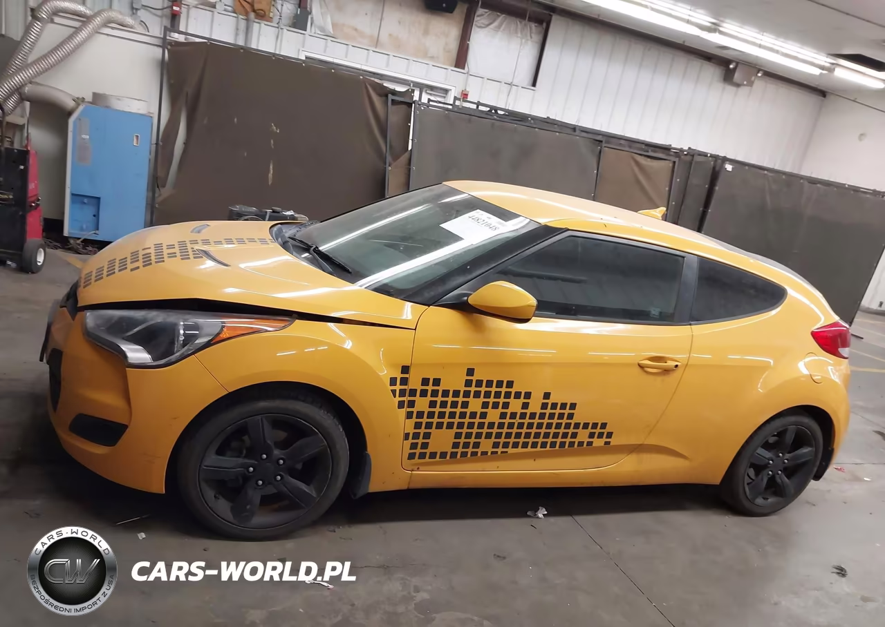 2013 Hyundai Veloster Base W-Black VIN:KMHTC6AD0DU172466 - 13