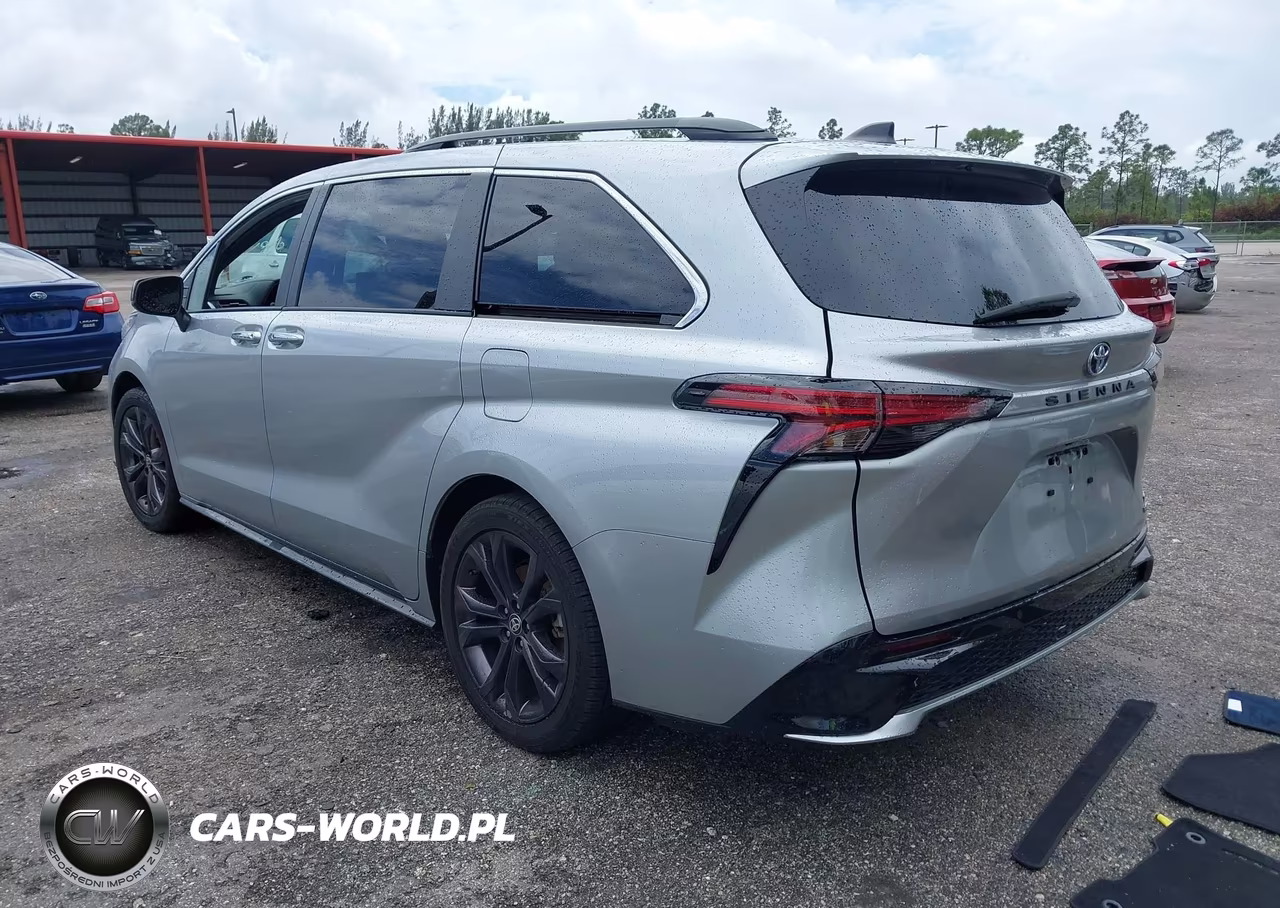 2022 Toyota Sienna Xse VIN:5TDXRKEC6NS126550 - 3