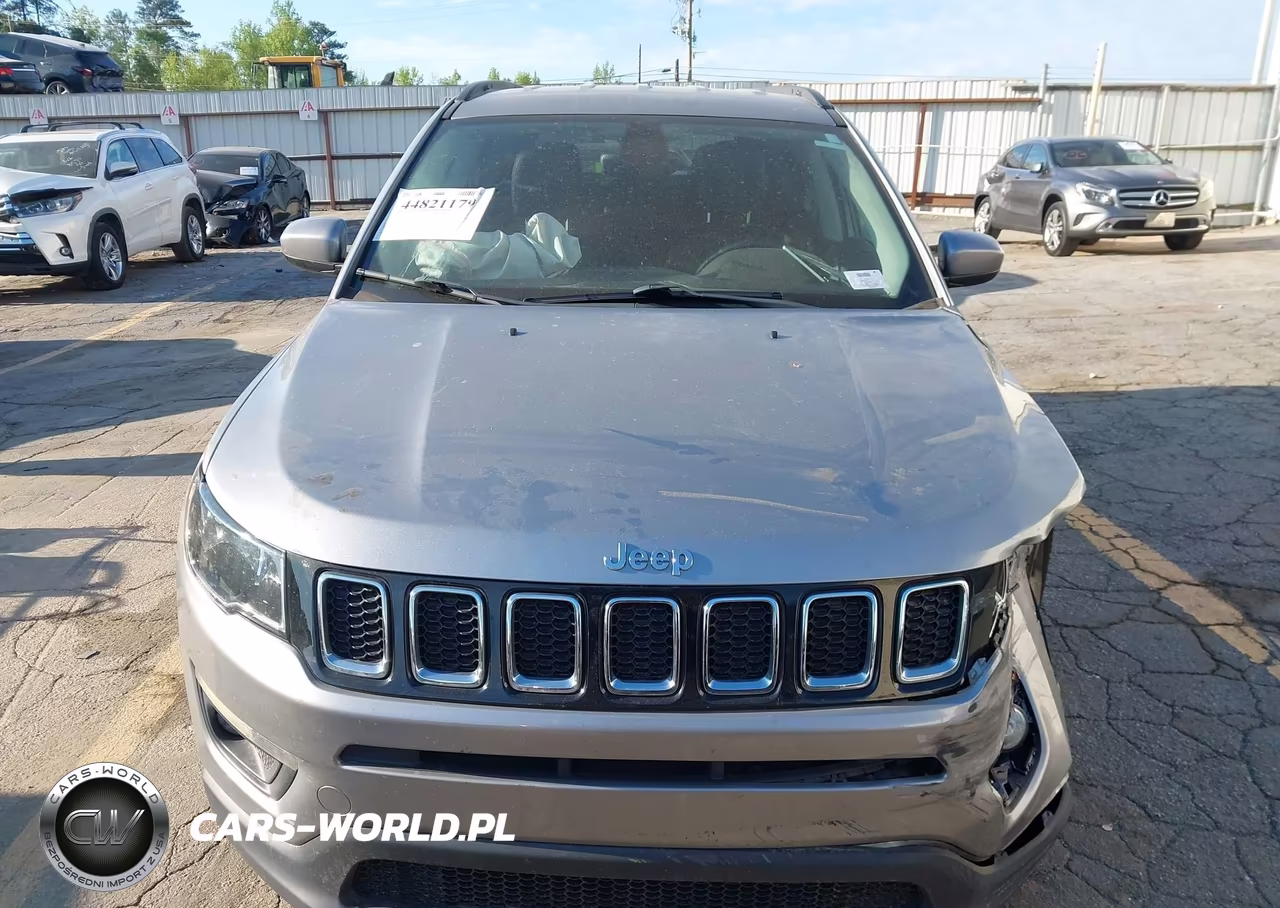 2018 Jeep Compass Latitude 4X4 VIN:3C4NJDBB9JT373499 - 12