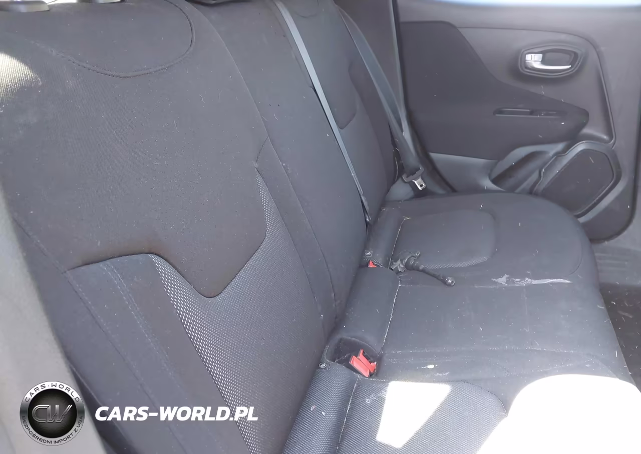 2020 Jeep Renegade Upland 4X4 VIN:ZACNJBAB1LPL14301 - 8