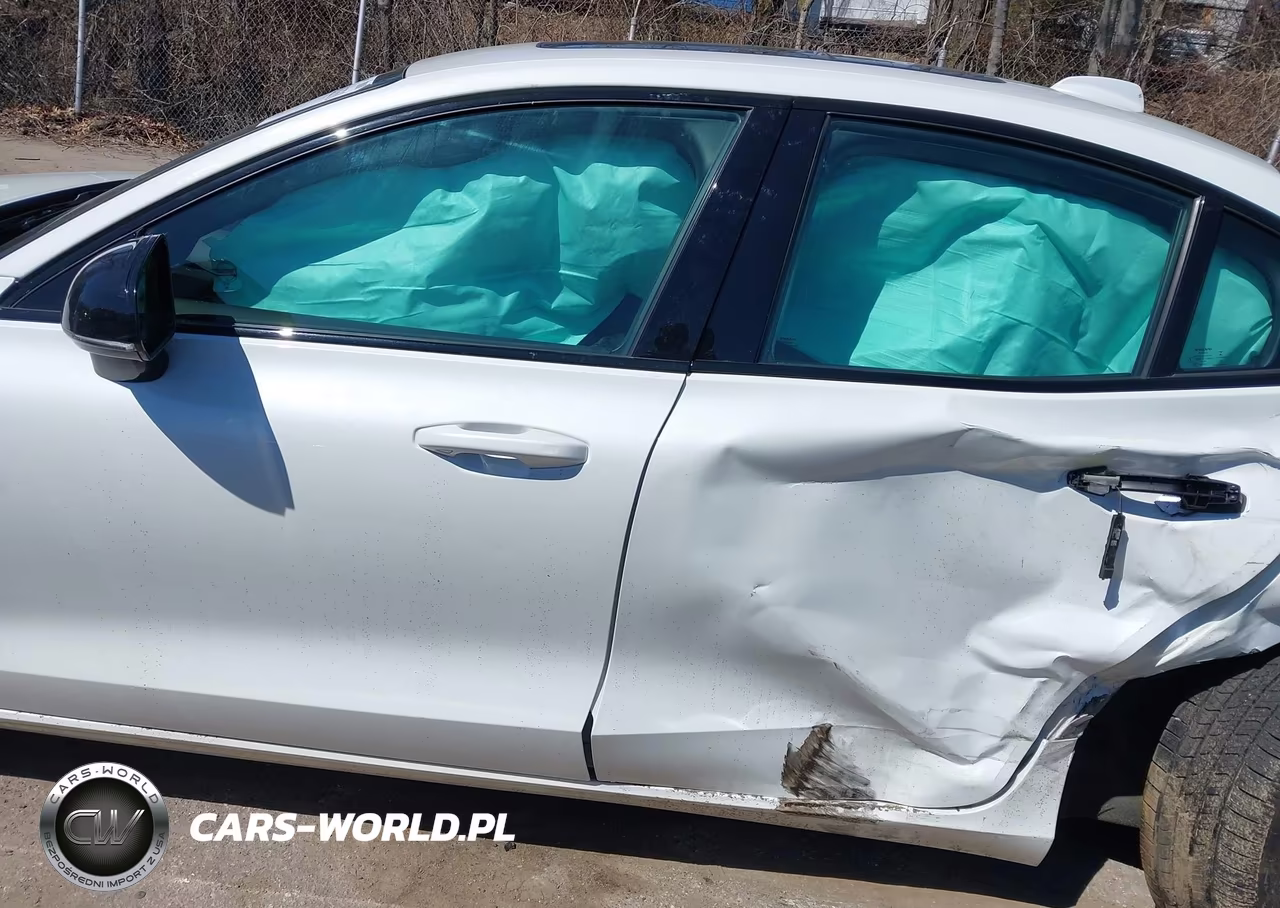 2019 Volvo S60 T6 R-Design VIN:7JRA22TM3KG012647 - 14