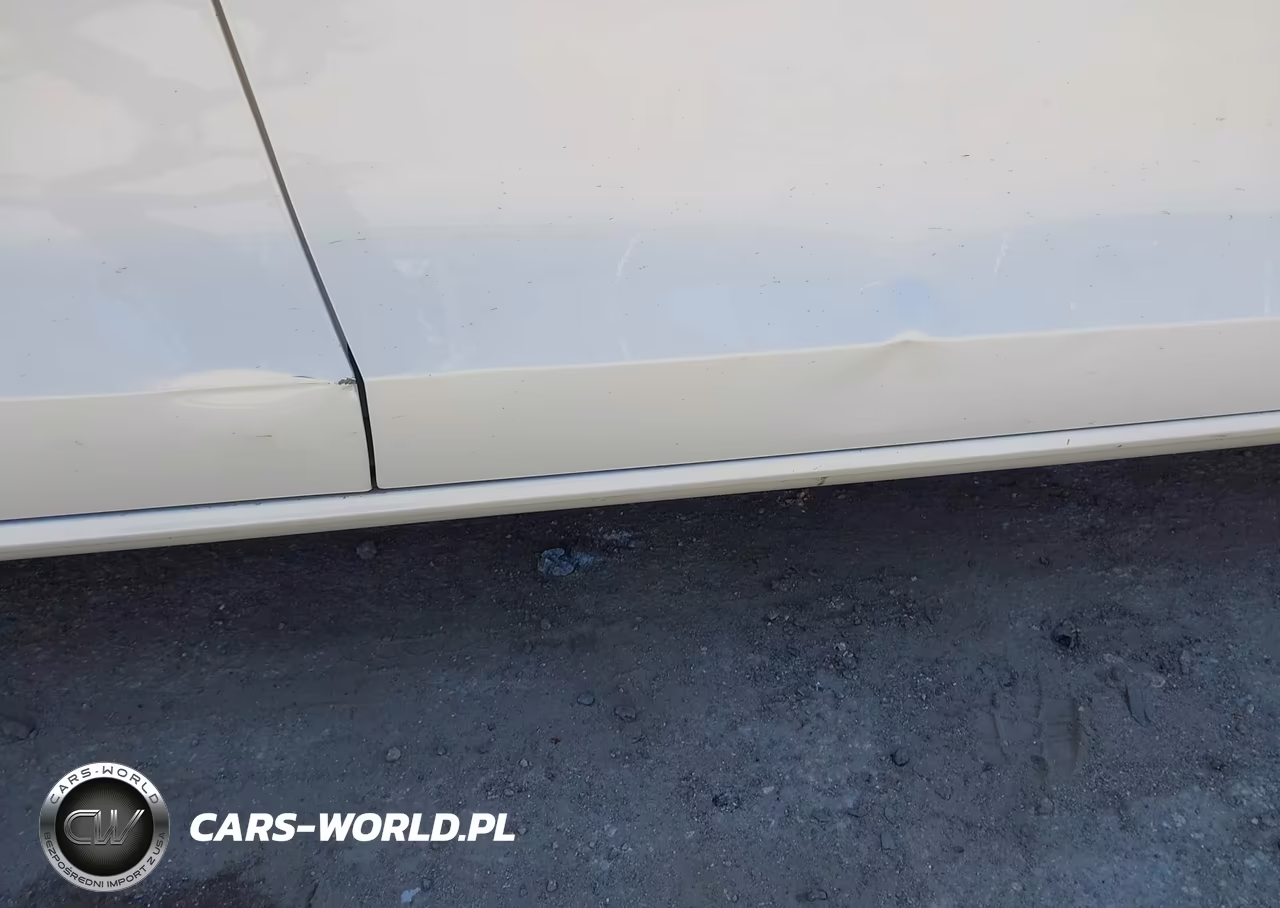 2019 Volvo S60 T6 R-Design VIN:7JRA22TM3KG012647 - 17