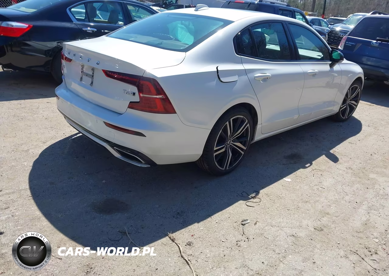 2019 Volvo S60 T6 R-Design VIN:7JRA22TM3KG012647 - 4