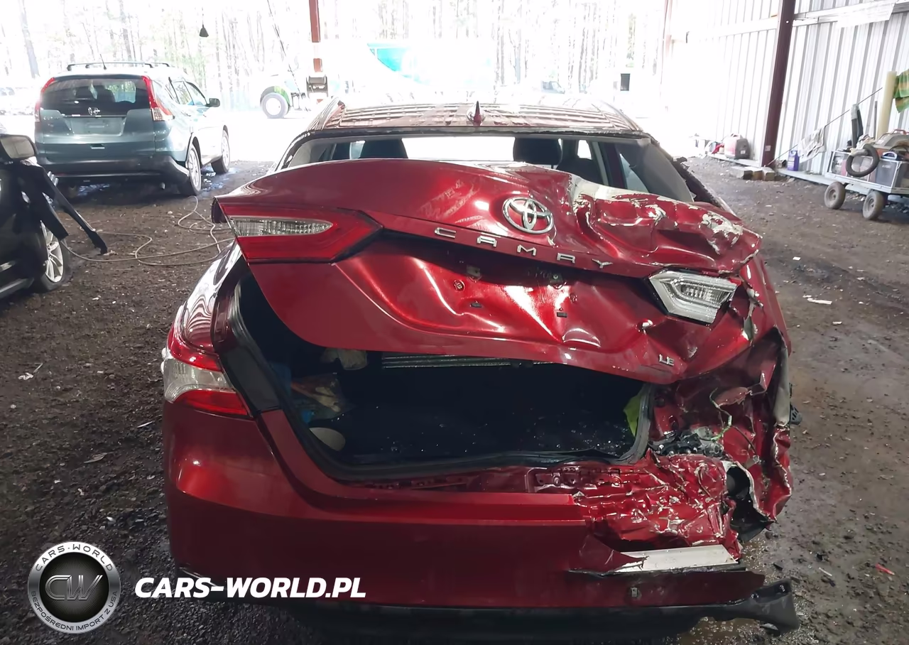 2020 Toyota Camry Le VIN:4T1C11AK5LU367825 - 15
