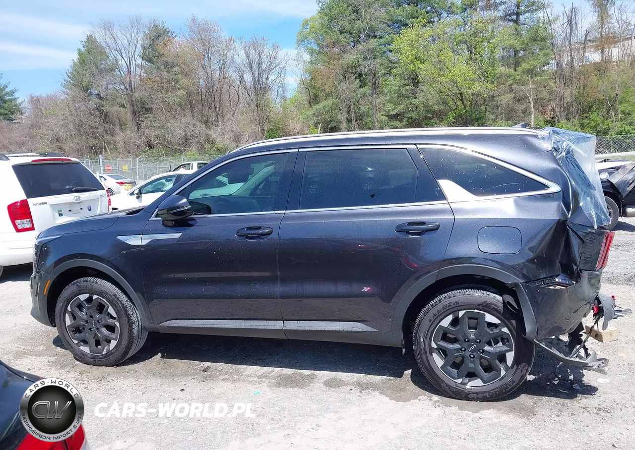2026 Kia Sorento S VIN:5XYRLDJCXTG434911 - 14
