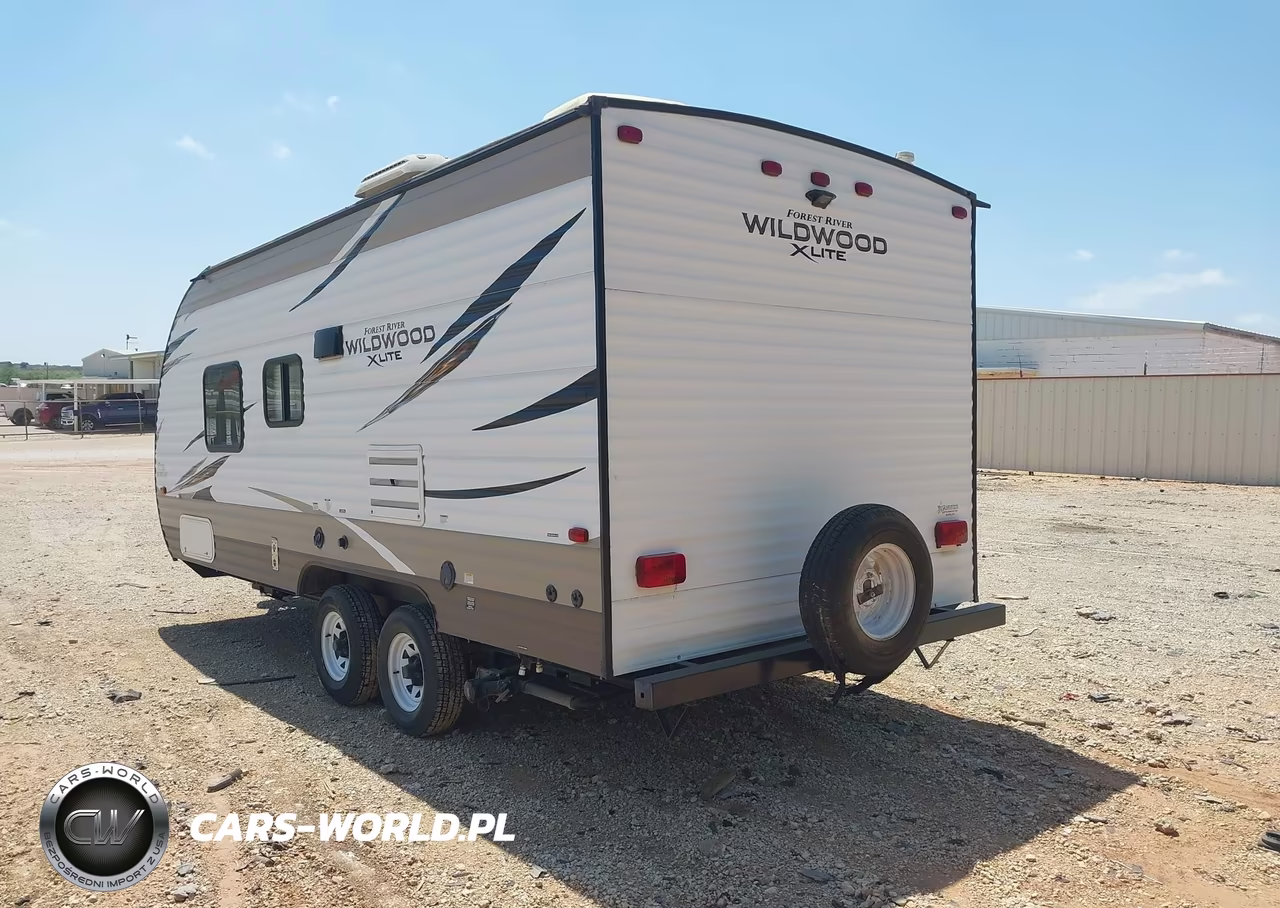 2018 Forest River Travel Trailer VIN:4X4TWD720J7359622 - 3