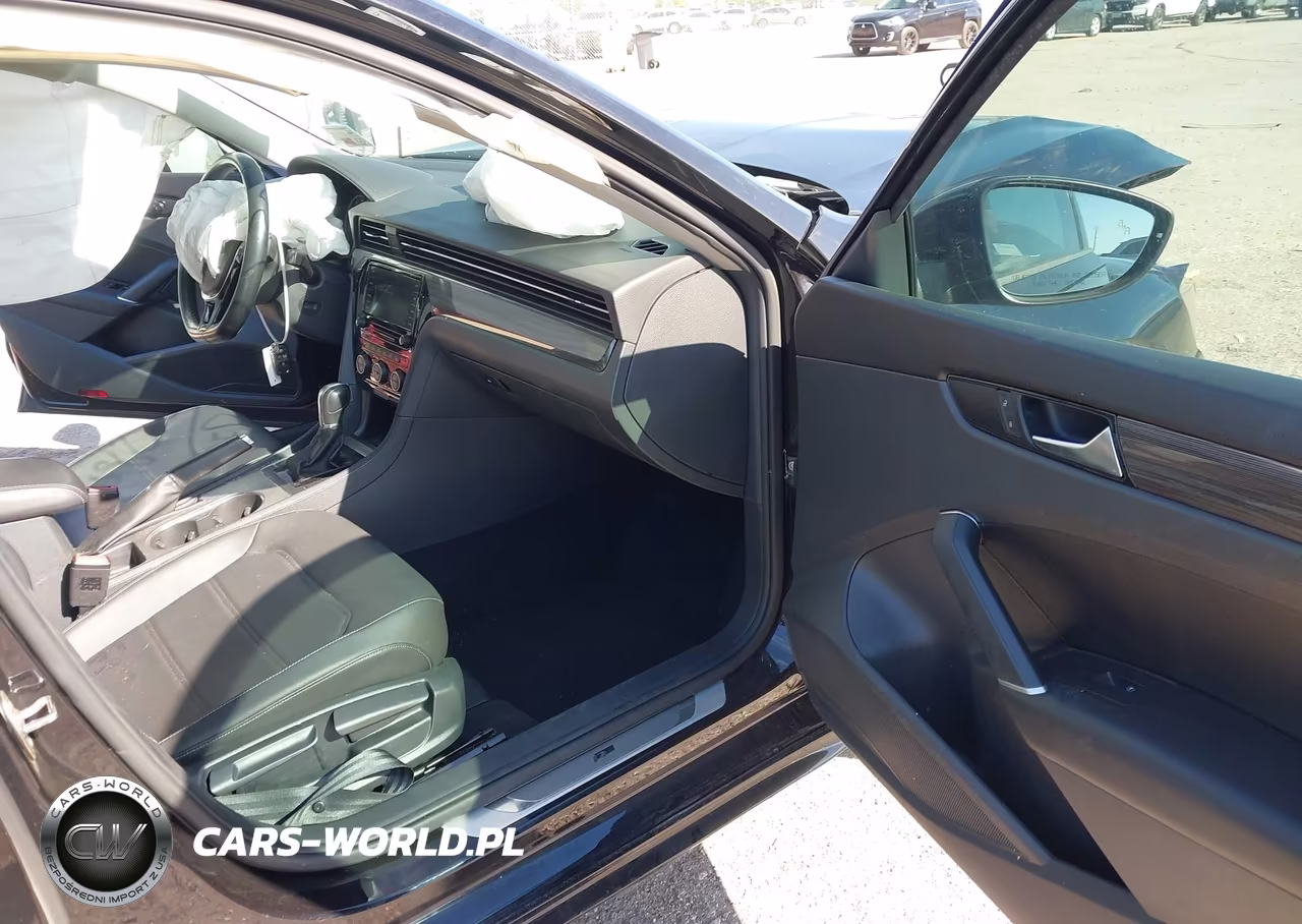 2020 Volkswagen Passat 2.0T R-Line VIN:1VWMA7A35LC007977 - 5