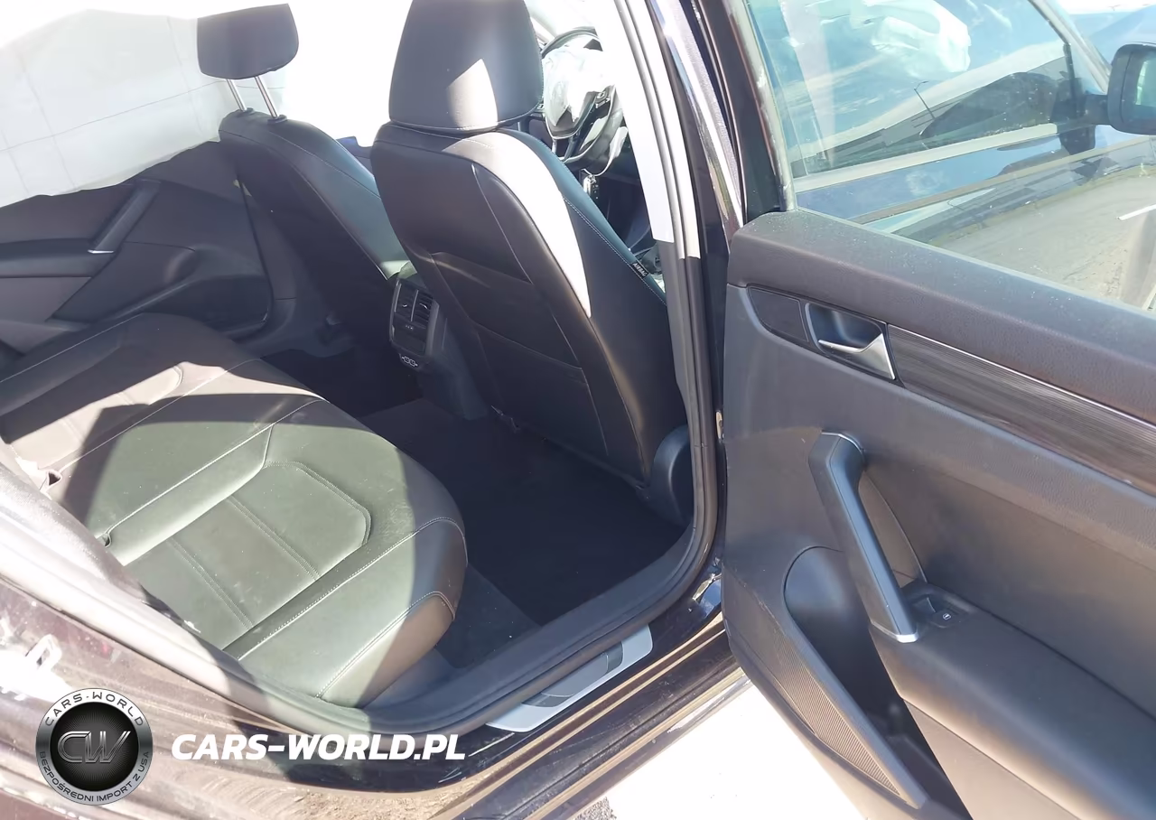 2020 Volkswagen Passat 2.0T R-Line VIN:1VWMA7A35LC007977 - 8