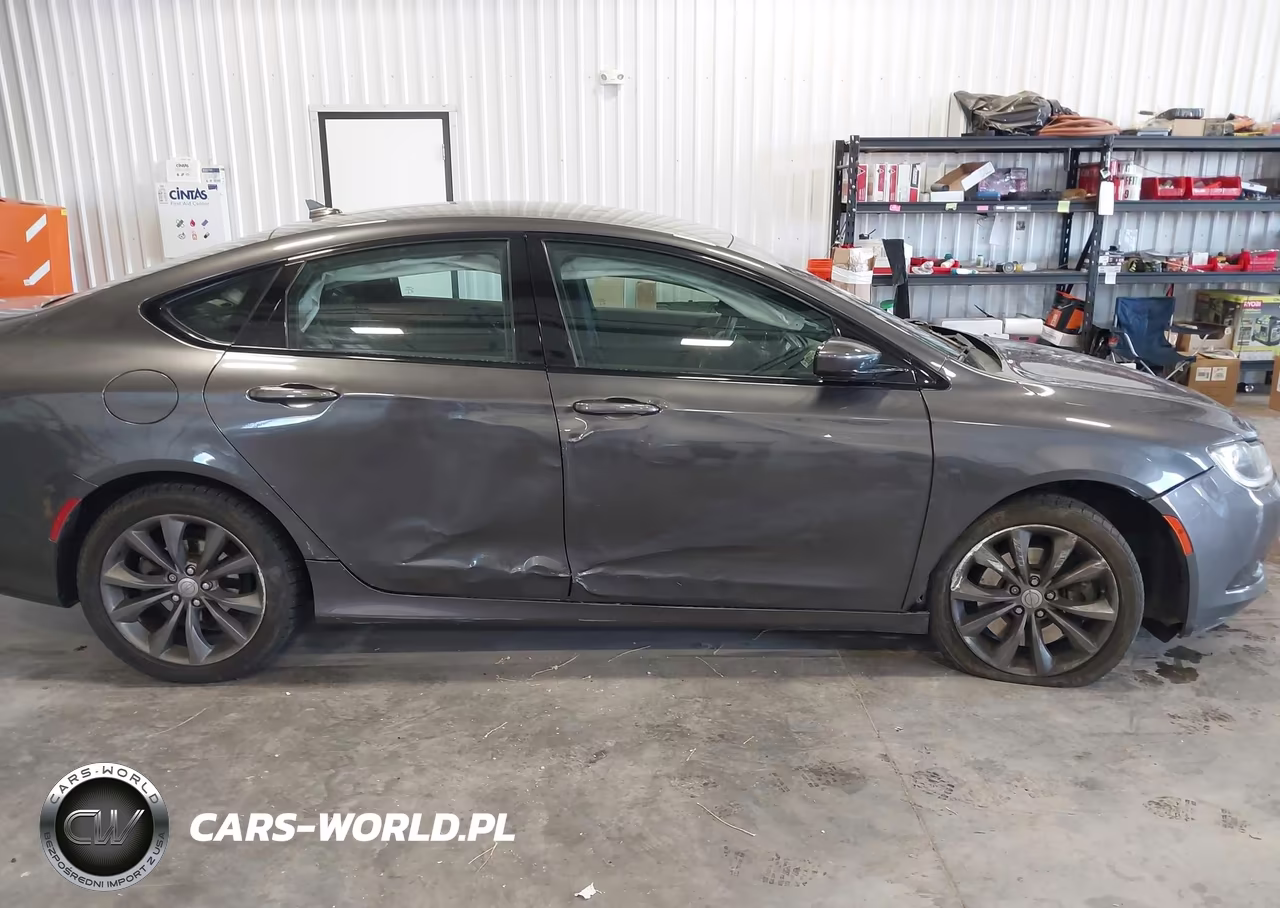 2015 Chrysler 200 S VIN:1C3CCCDGXFN523149 - 6