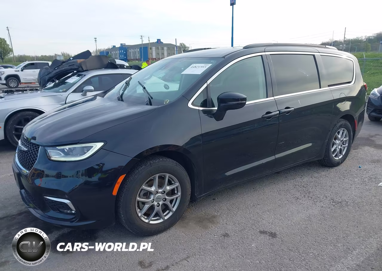 2021 Chrysler Pacifica Touring VIN:2C4RC1FG0MR514953 - 2