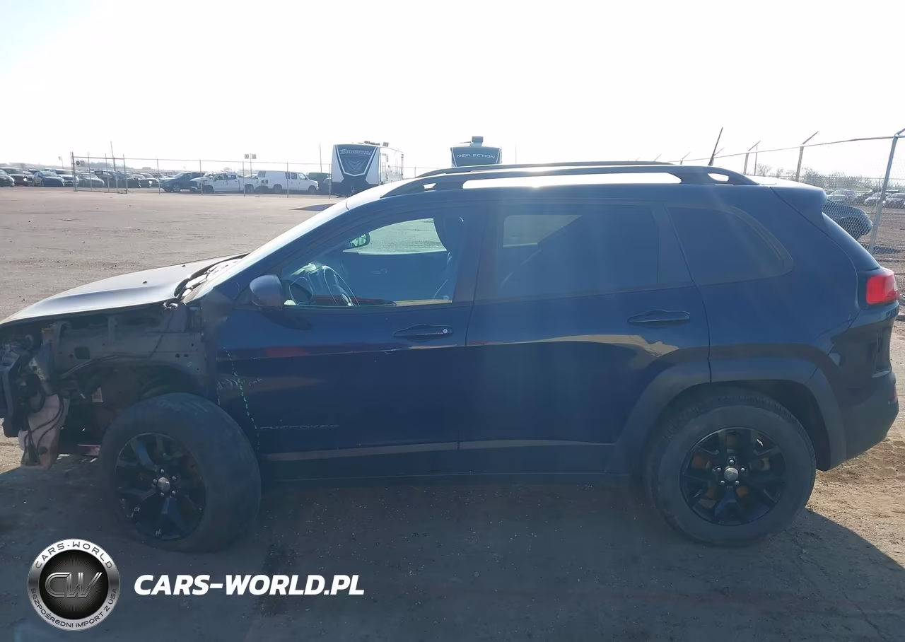 2016 Jeep Cherokee Trailhawk VIN:1C4PJMBB5GW269474 - 15