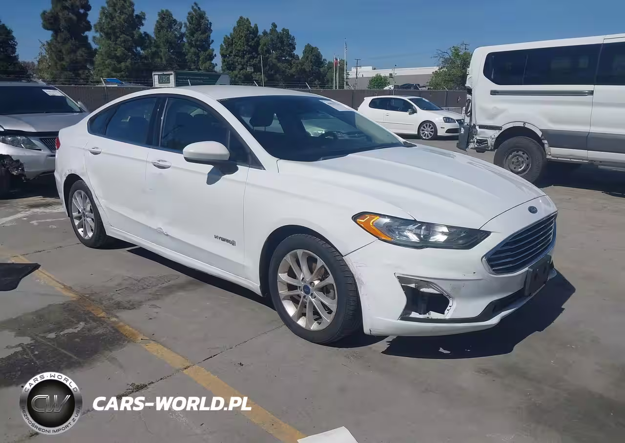 2019 Ford Fusion Hybrid Se