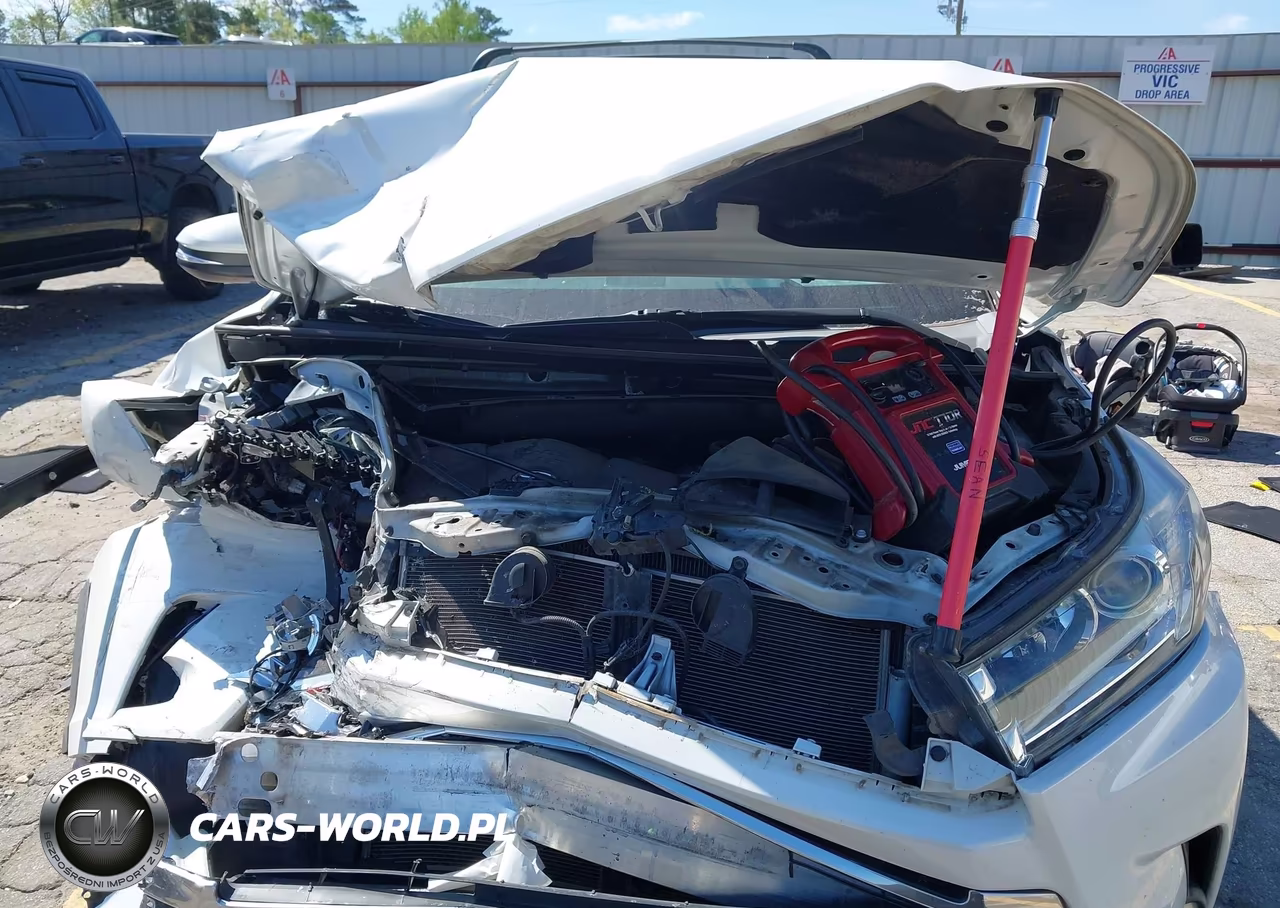 2019 Toyota Highlander Limited VIN:5TDYZRFH1KS358590 - 10