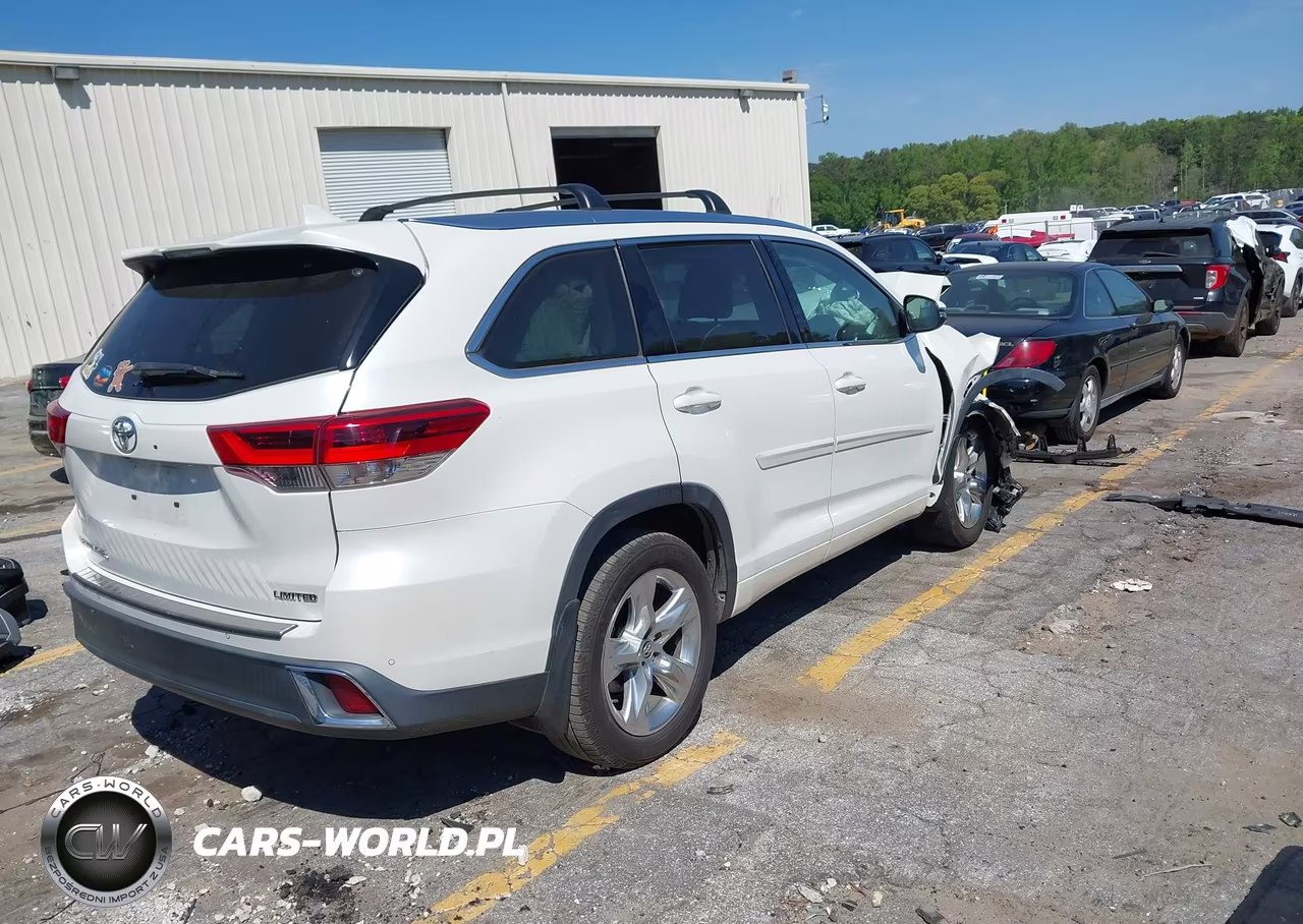 2019 Toyota Highlander Limited VIN:5TDYZRFH1KS358590 - 4
