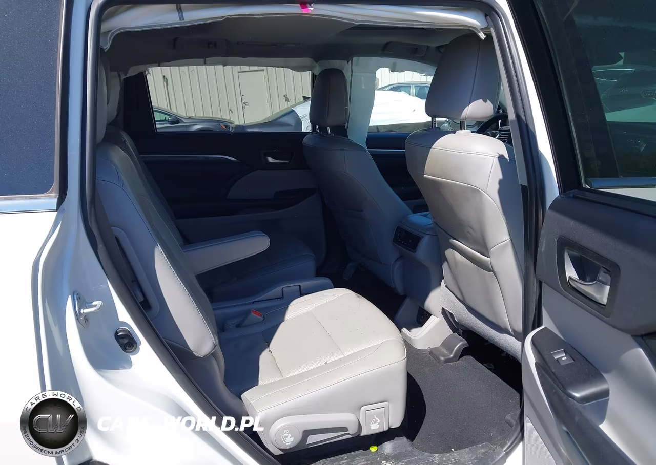 2019 Toyota Highlander Limited VIN:5TDYZRFH1KS358590 - 8