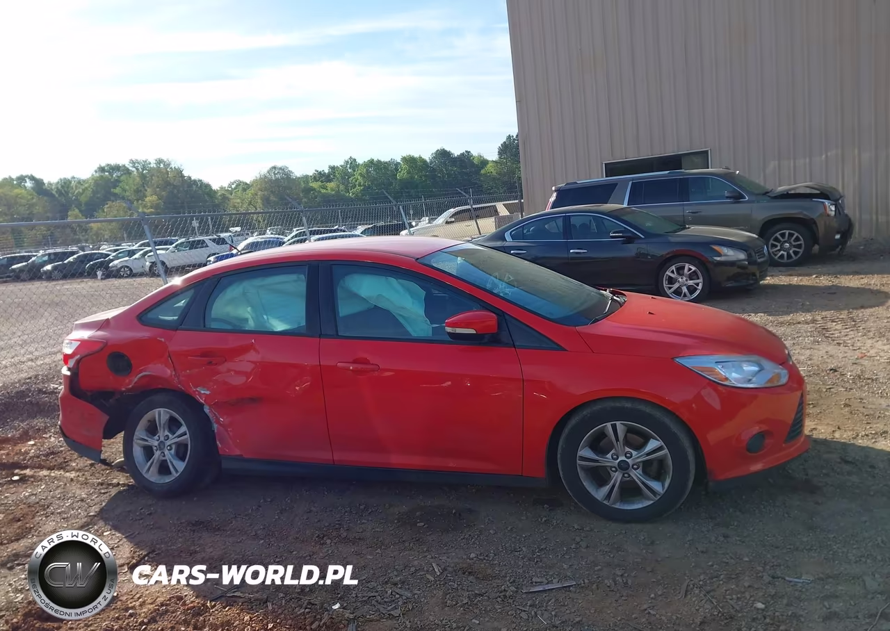 2014 Ford Focus Se VIN:1FADP3F20EL458513 - 13