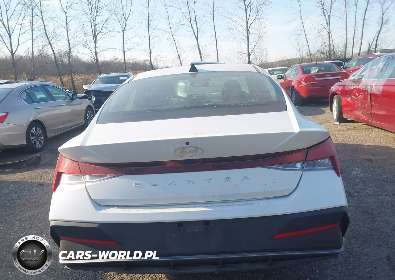 2024 Hyundai Elantra Se VIN:KMHLL4DG6RU685531 - 16