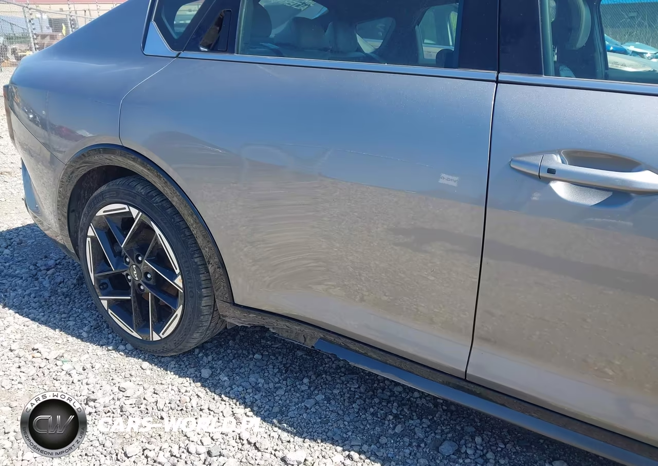 2025 Kia K4 Gt-Line VIN:3KPFW4DE3SE044820 - 17