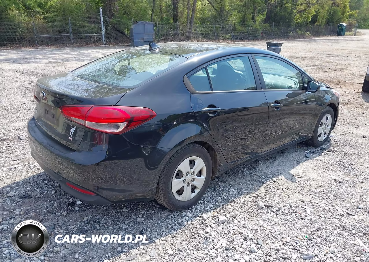 2017 Kia Forte Lx VIN:3KPFK4A75HE055084 - 4
