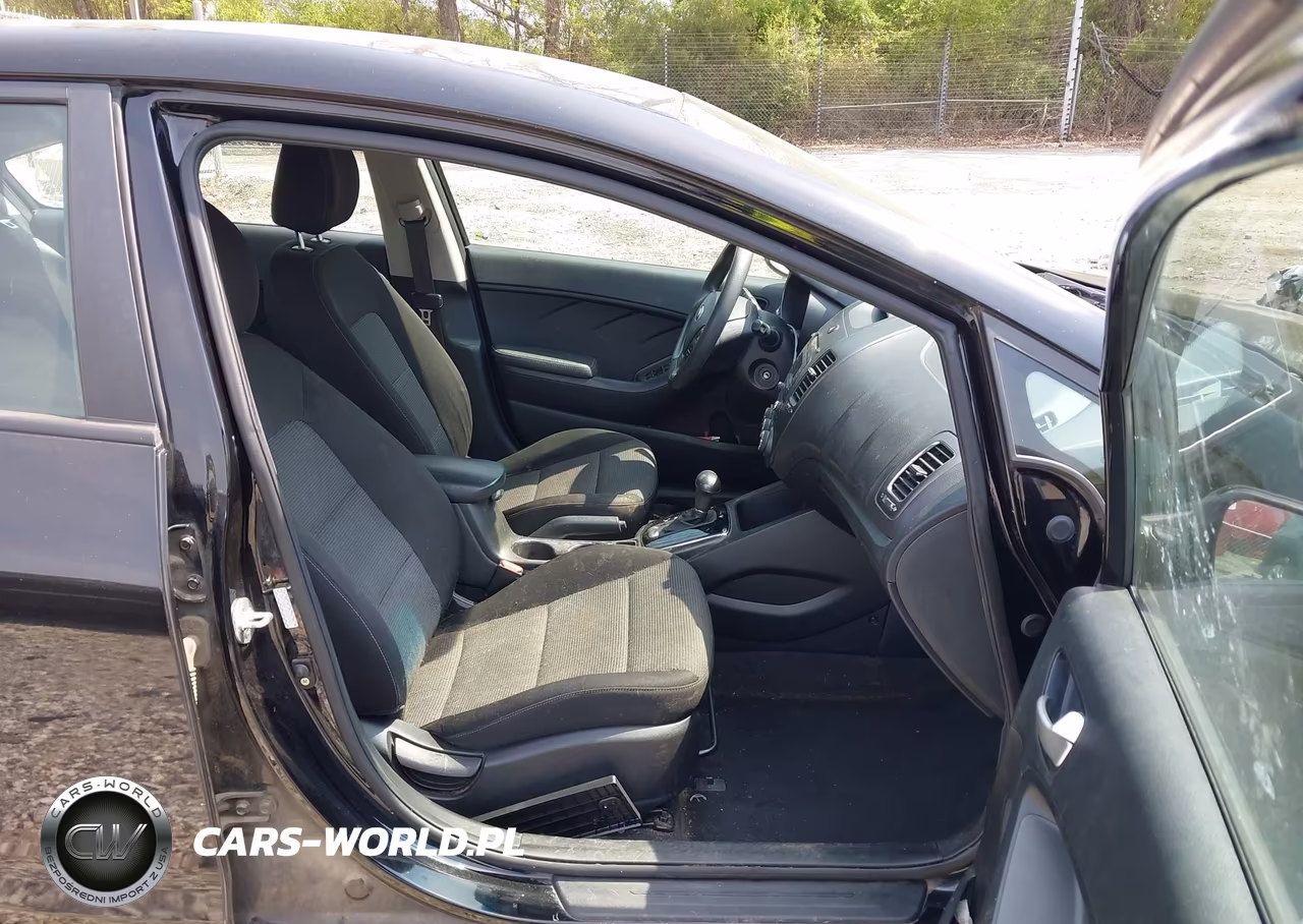 2017 Kia Forte Lx VIN:3KPFK4A75HE055084 - 5