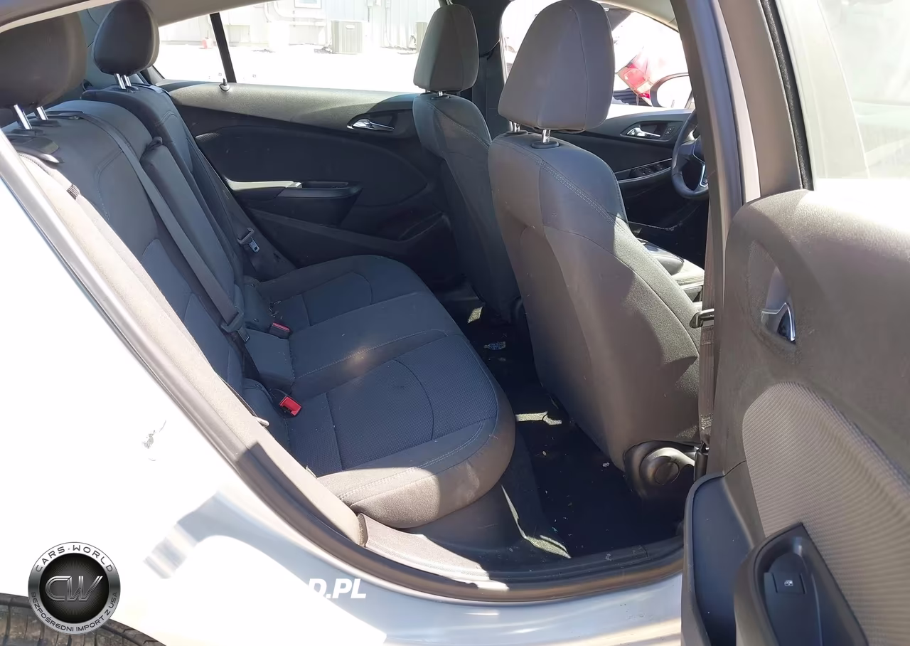 2019 Chevrolet Cruze Lt VIN:1G1BE5SM5K7145027 - 8