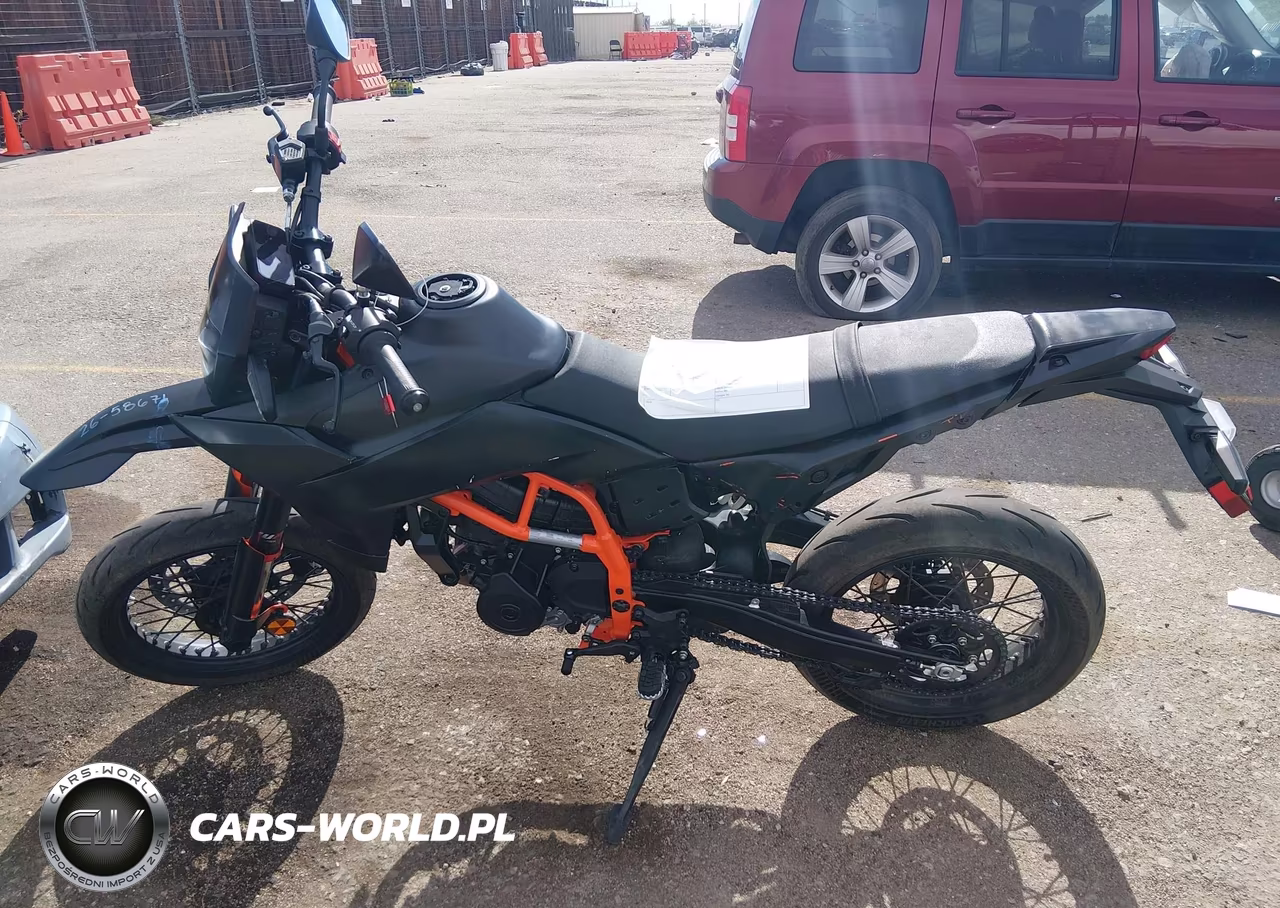 2026 Ktm 690 Smc R VIN:MD2J2J404TN206146 - 13