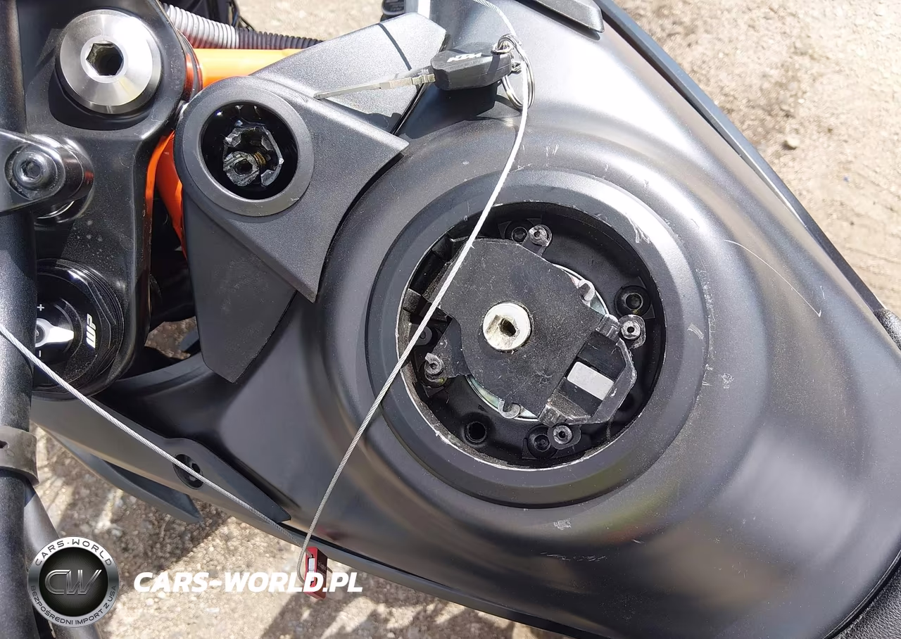 2026 Ktm 690 Smc R VIN:MD2J2J404TN206146 - 14