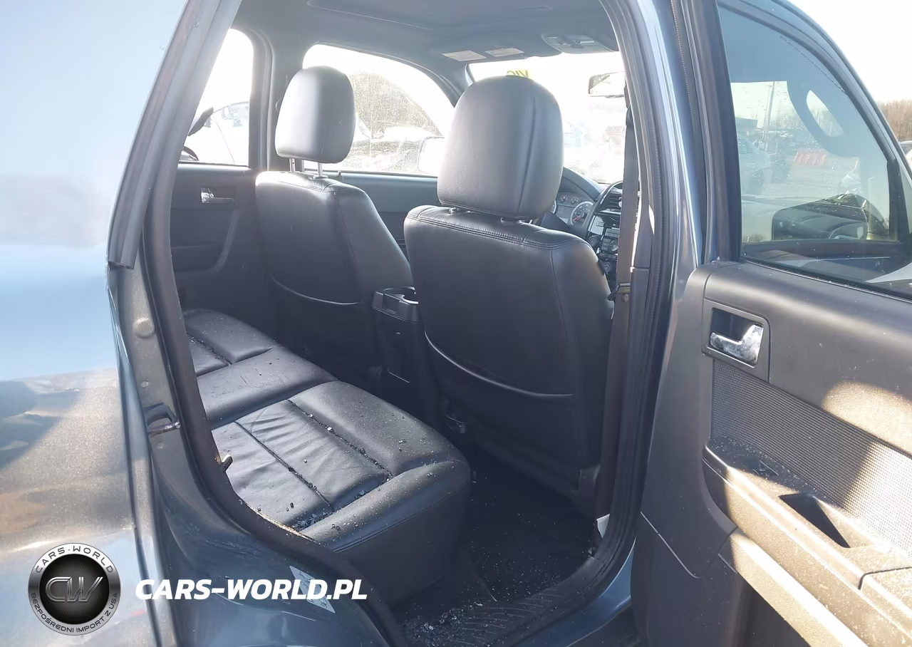 2010 Ford Escape Limited VIN:1FMCU9EG1AKC06621 - 8