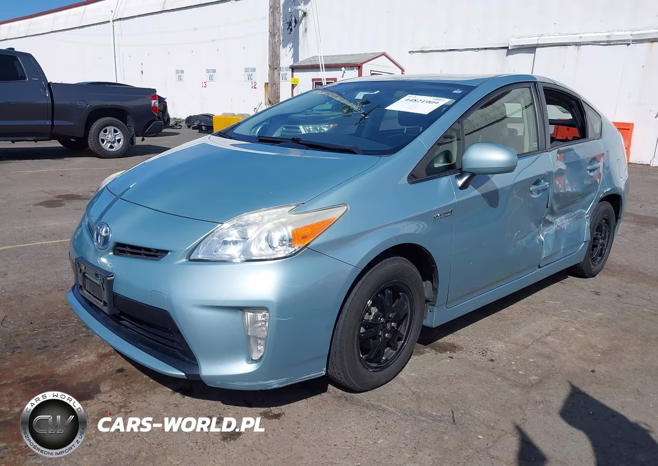 2015 Toyota Prius Two VIN:JTDKN3DU2F2003357 - 2