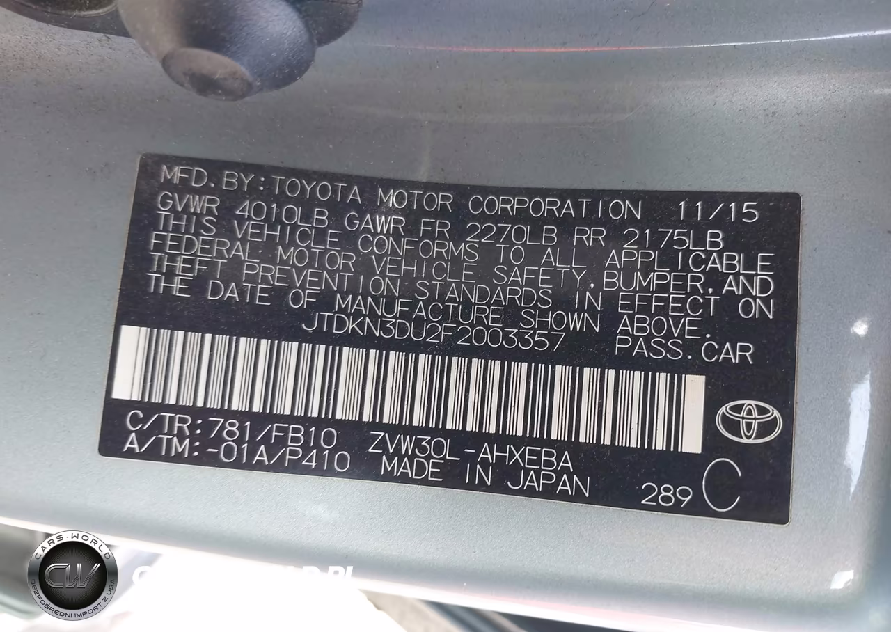 2015 Toyota Prius Two VIN:JTDKN3DU2F2003357 - 9