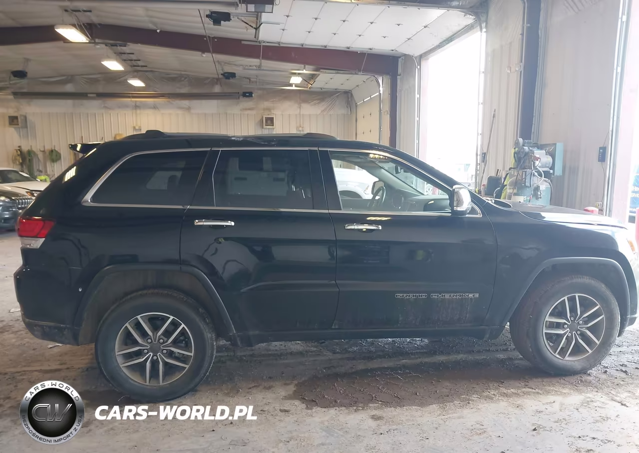 2021 Jeep Grand Cherokee Limited 4X4 VIN:1C4RJFBGXMC589788 - 13