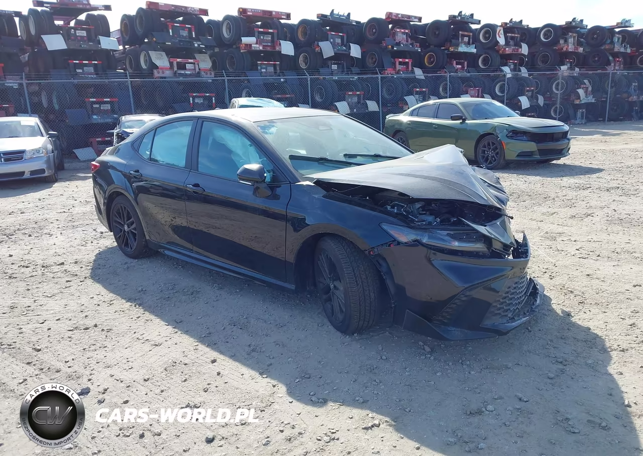 2025 Toyota Camry Se – zdjęcie 1 z 17