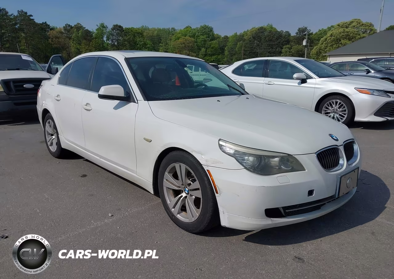 2010 BMW 528I