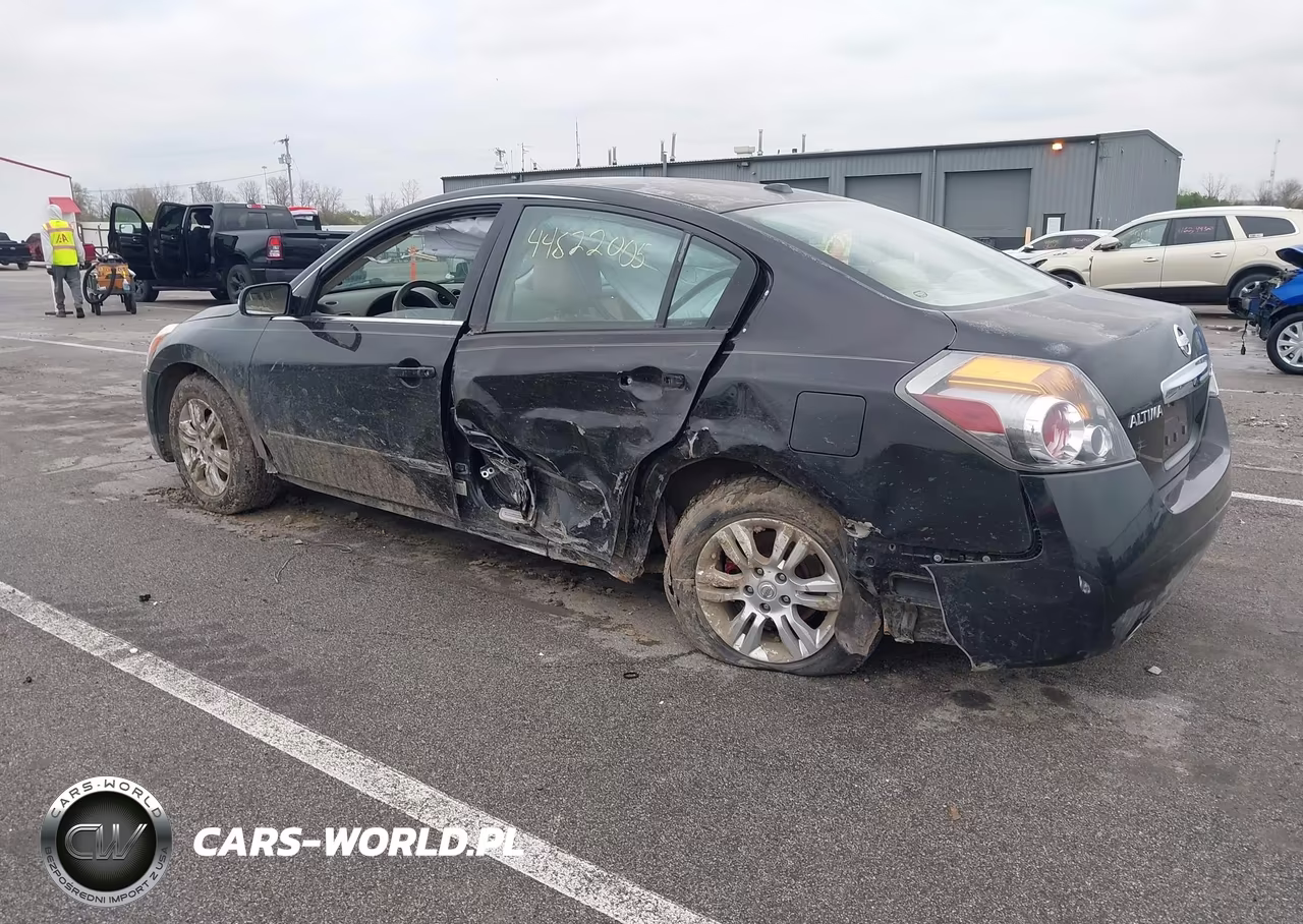 2010 Nissan Altima 2.5 S VIN:1N4AL2AP5AC136049 - 3