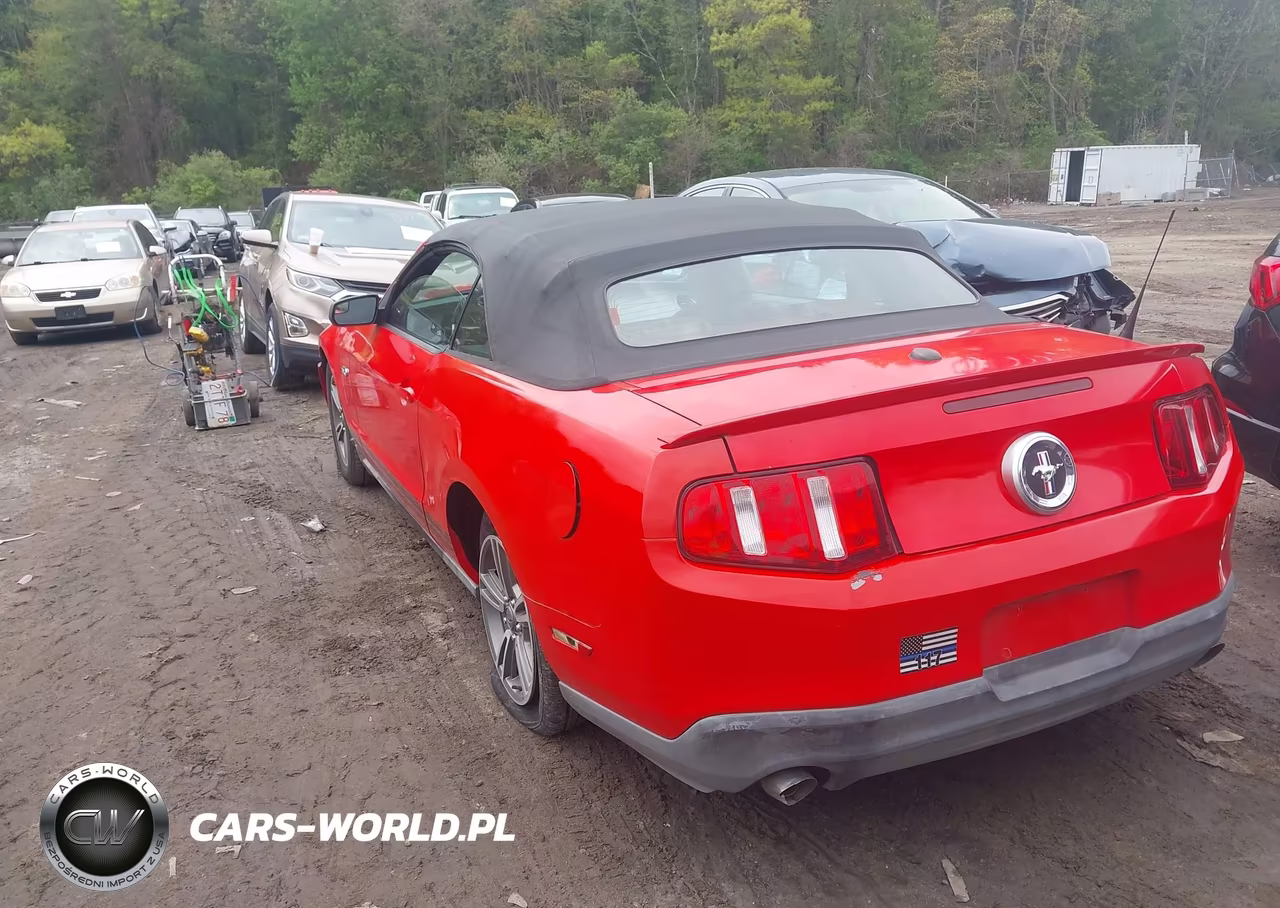 2011 Ford Mustang V6 Premium VIN:1ZVBP8EMXB5126609 - 3