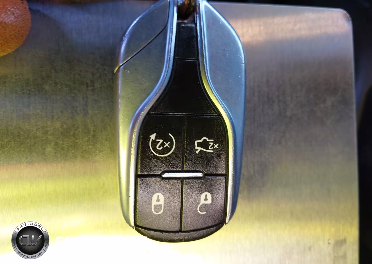 2019 Maserati Ghibli S VIN:ZAM57YSA2K1325053 - 11