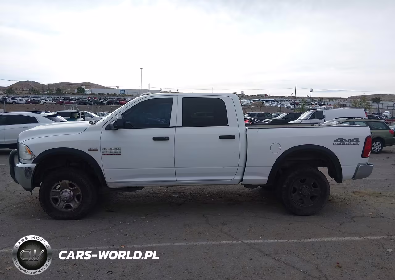 2018 Ram 2500 Tradesman 4X4 6'4 Box VIN:3C6UR5CJXJG140960 - 14