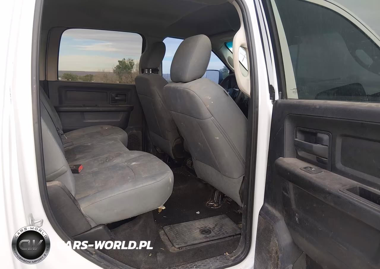 2018 Ram 2500 Tradesman 4X4 6'4 Box VIN:3C6UR5CJXJG140960 - 8