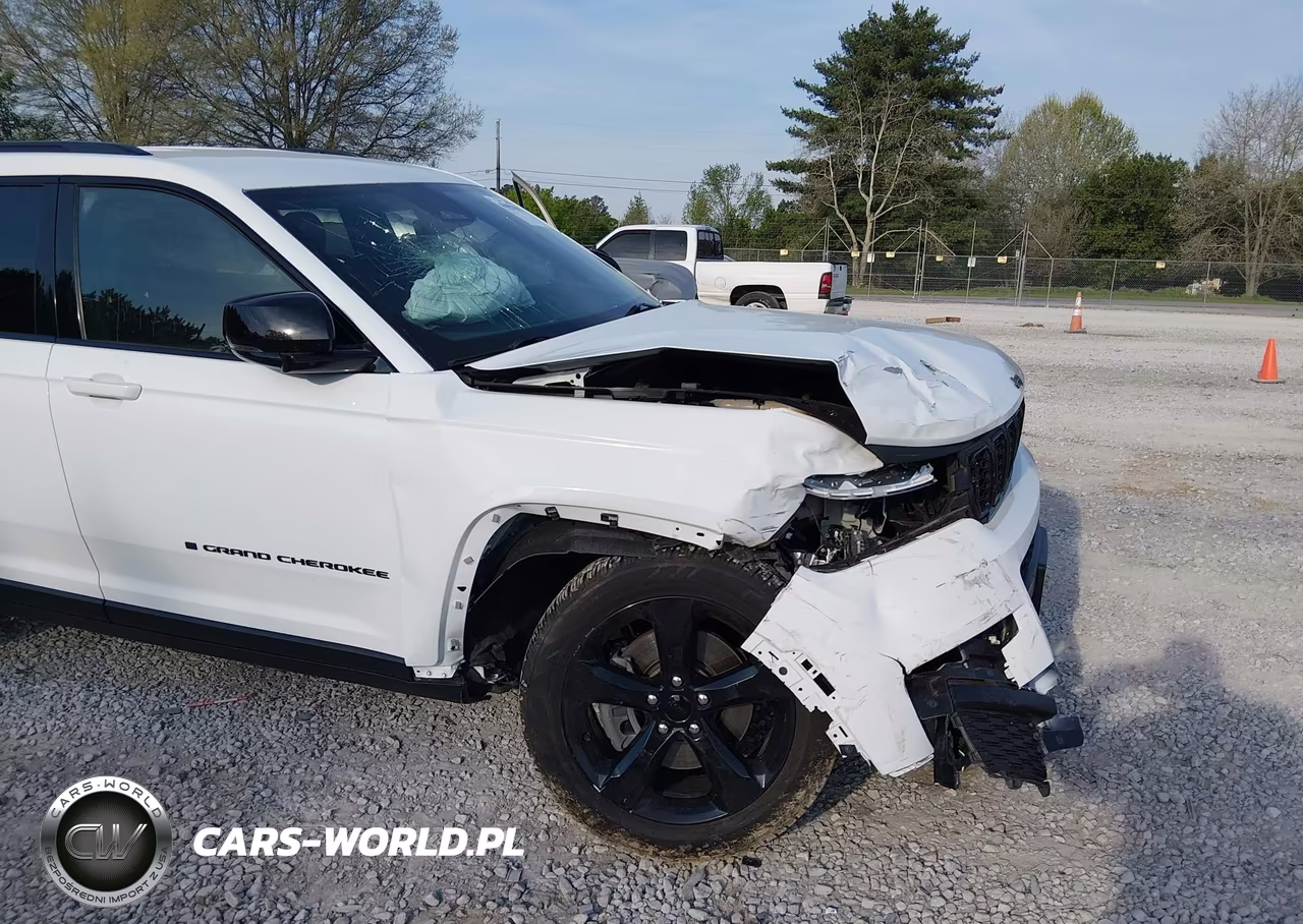 2023 Jeep Grand Cherokee L Altitude 4X2 VIN:1C4RJJAGXP8835413 - 6