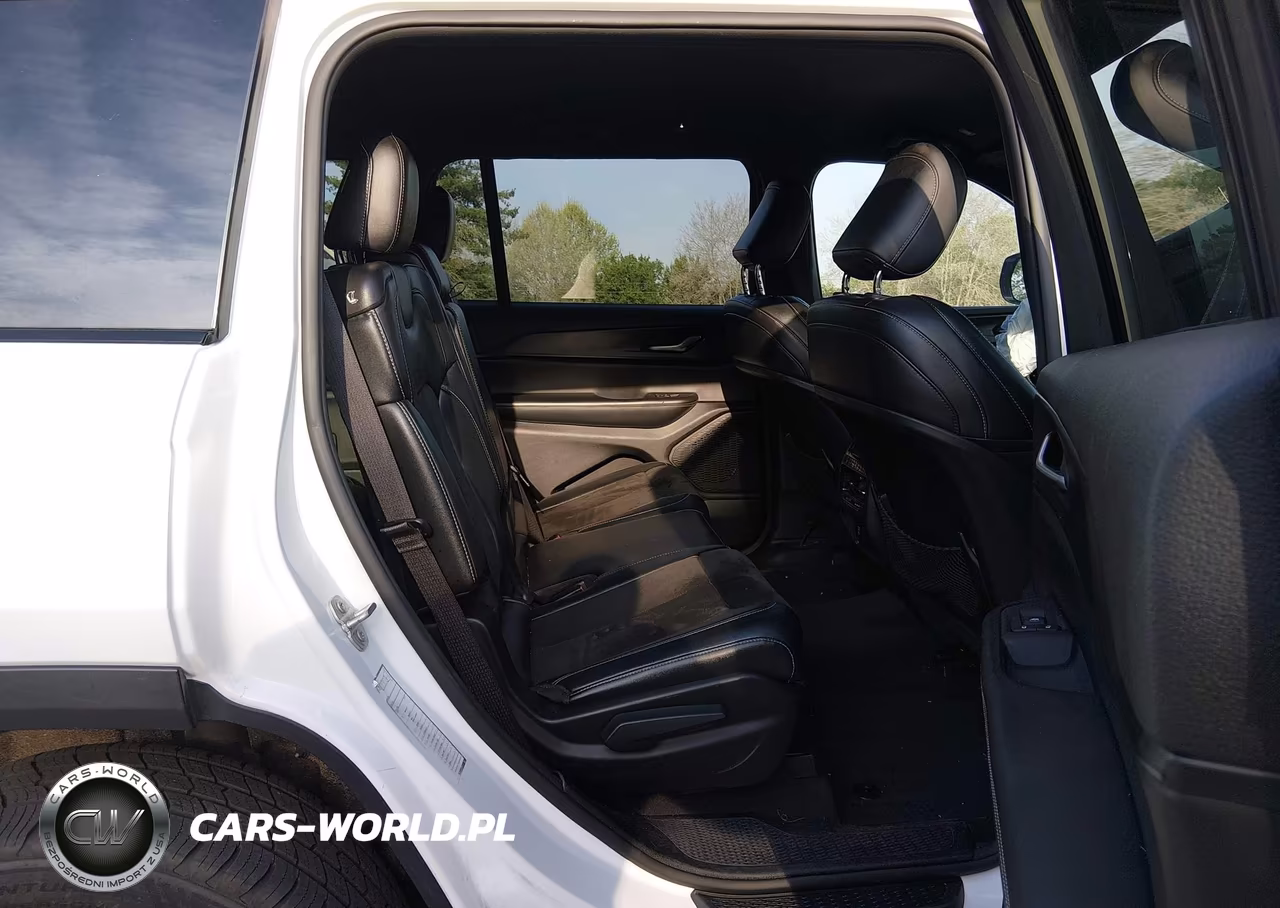 2023 Jeep Grand Cherokee L Altitude 4X2 VIN:1C4RJJAGXP8835413 - 8