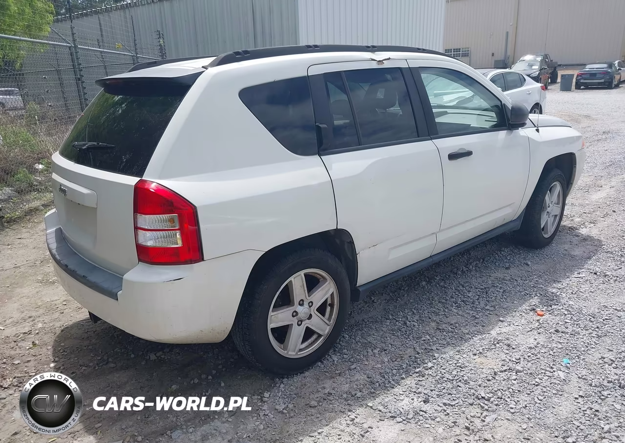 2007 Jeep Compass Sport VIN:1J8FT47W27D119442 - 4